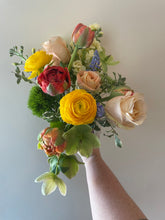 Load image into Gallery viewer, Spring Garden Centerpiece