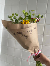 Load image into Gallery viewer, Custom Grad Bouquets