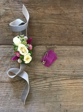 Load image into Gallery viewer, Ribbon Corsage