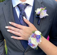 Load image into Gallery viewer, Matching Floral Cuff and Boutonniere