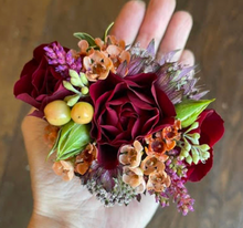 Load image into Gallery viewer, Custom Floral Cuff Corsage