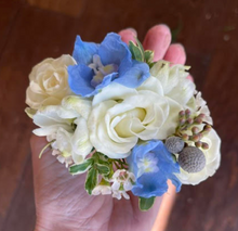 Load image into Gallery viewer, Custom Floral Cuff Corsage