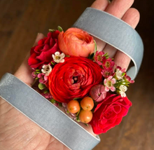 Load image into Gallery viewer, Ribbon Corsage