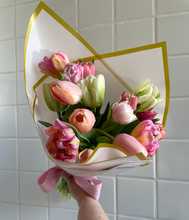 Load image into Gallery viewer, Local Tulip Bunches